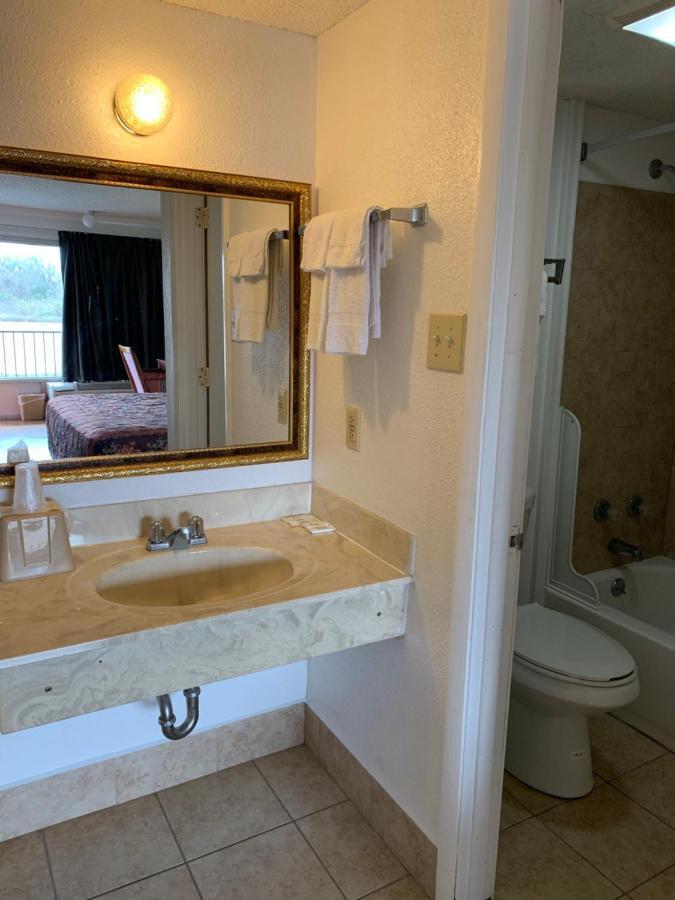 Baton Rouge West Inn Port Allen Esterno foto
